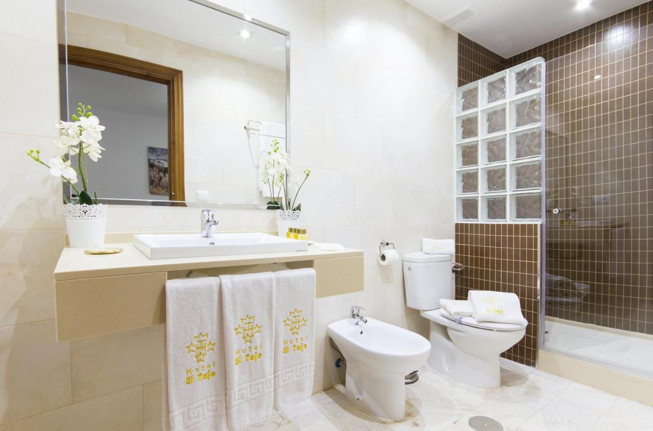 רונדה Apartamentos El Tajo & Spa מראה חיצוני תמונה